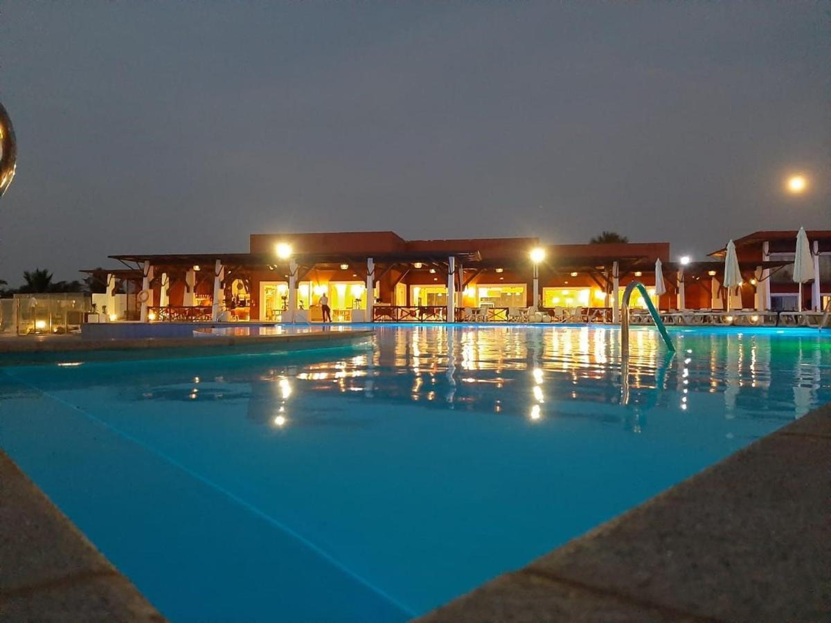 African Princess Beach Hotel 萨拉昆达 外观 照片